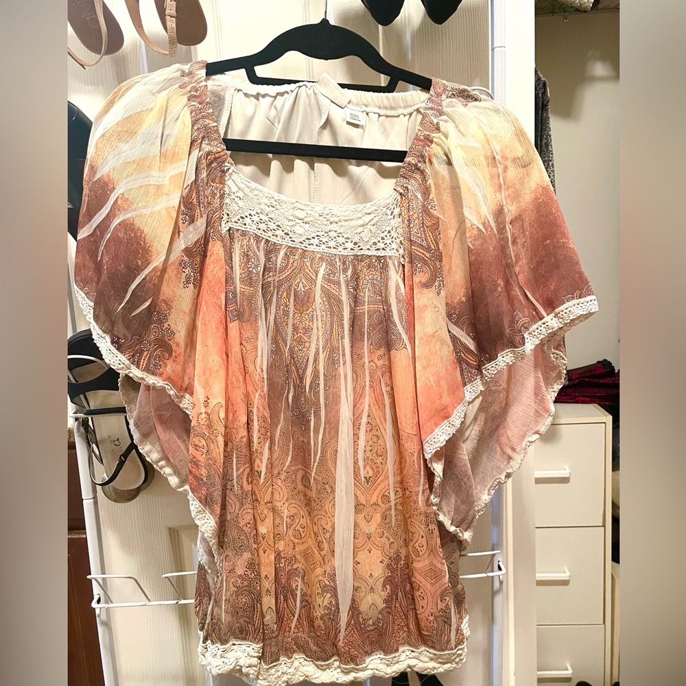 Women’s Cato lined Batwing Sleeve Blouse, size 14/16W